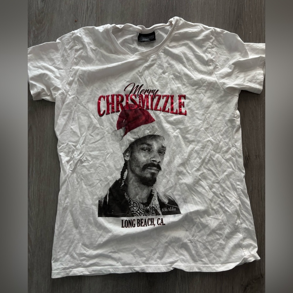 White Graphic T-Shirt with “Merry Chrismizzle”